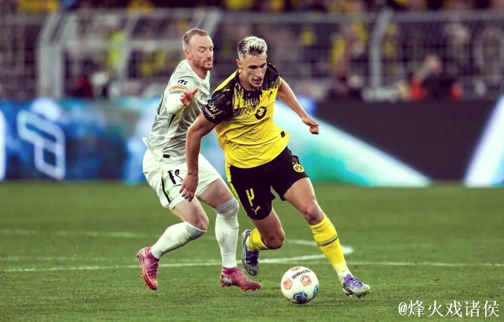 德媒：施洛特贝克在等待豪门，多特可能强硬应对